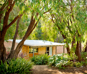 Family and budget Accommodation in Maragaret River - Peppermint Brook Cottages